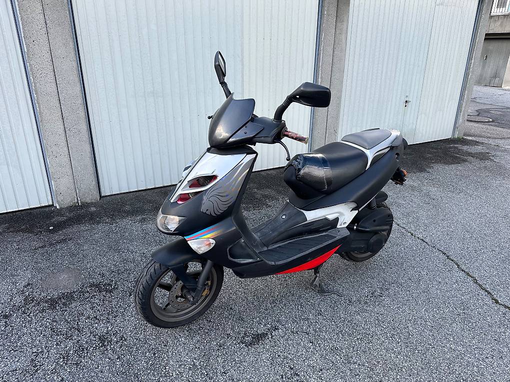 APRILIA SR 50 TARGA BIANCA